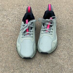 Reebok Athletic Sneaker Mint Green WM Size 10, good condition, no shoe box.